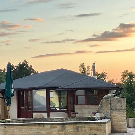 Raj Sportovni A Rekreacni Resort Branzez Knezmost ภายนอก รูปภาพ