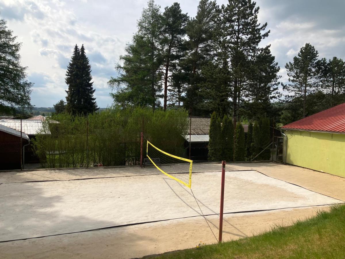 Raj Sportovni A Rekreacni Resort Branzez Knezmost ภายนอก รูปภาพ
