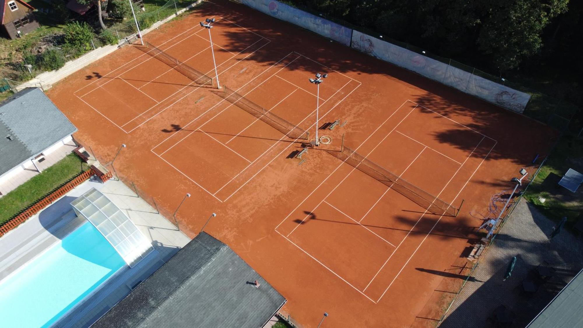 Raj Sportovni A Rekreacni Resort Branzez Knezmost ภายนอก รูปภาพ