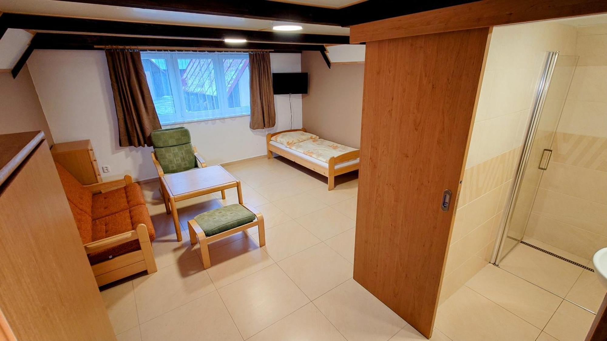 Raj Sportovni A Rekreacni Resort Branzez Knezmost ภายนอก รูปภาพ