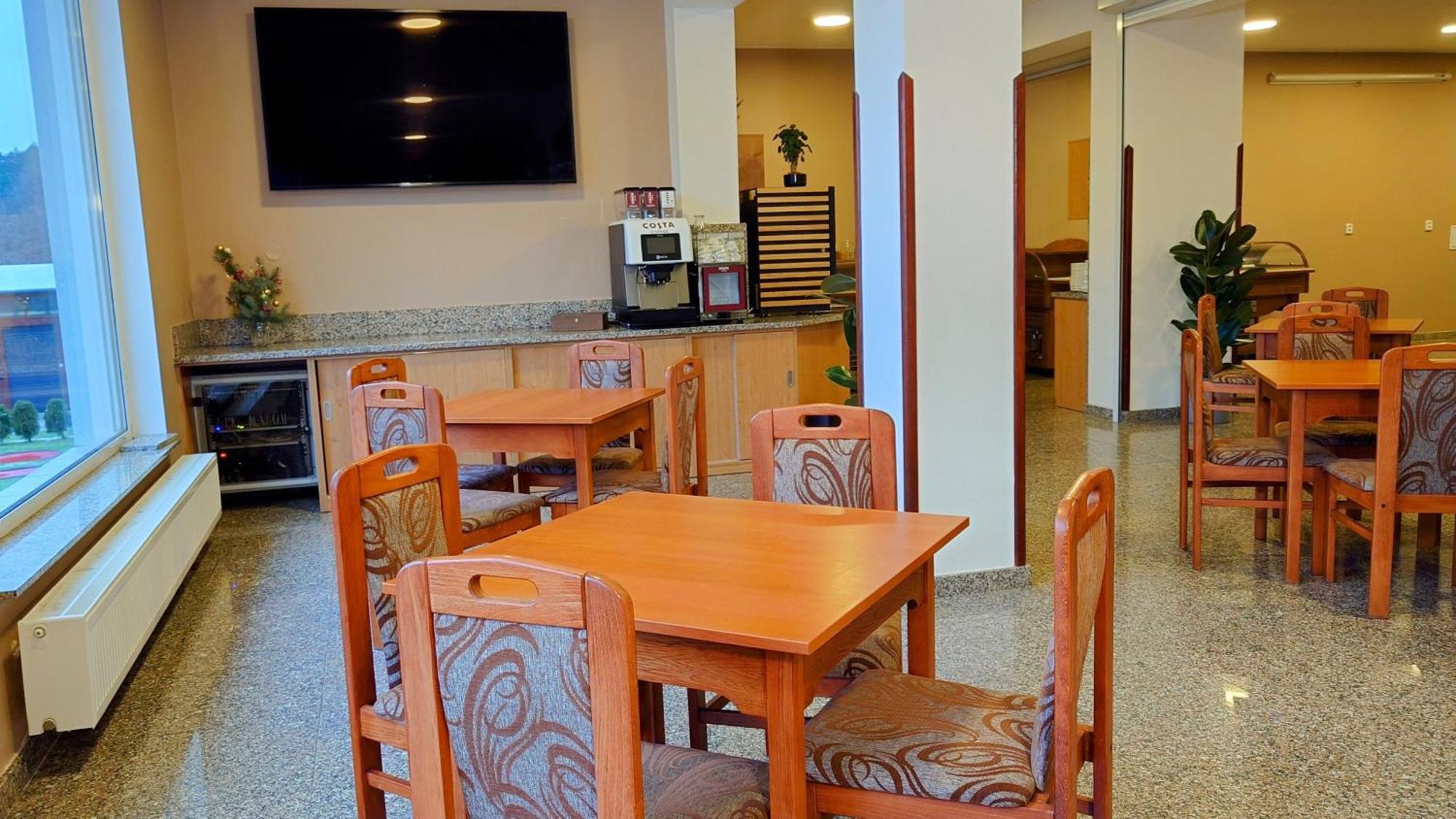 Raj Sportovni A Rekreacni Resort Branzez Knezmost ภายนอก รูปภาพ