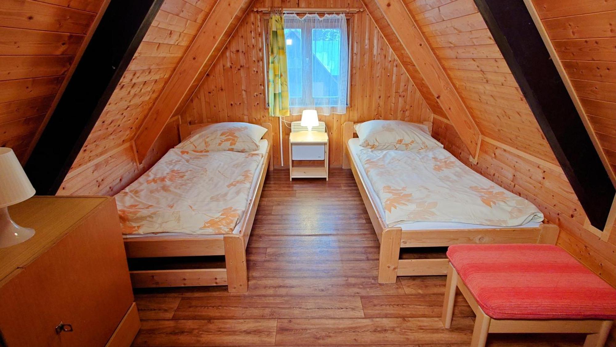 Raj Sportovni A Rekreacni Resort Branzez Knezmost ภายนอก รูปภาพ