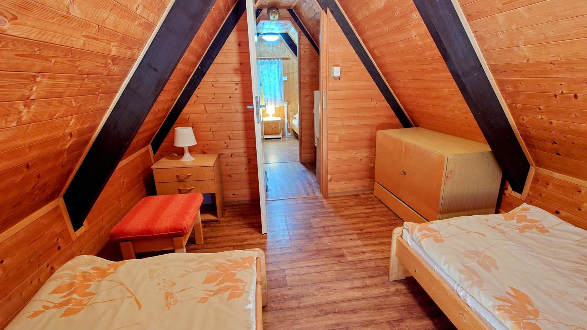 Raj Sportovni A Rekreacni Resort Branzez Knezmost ภายนอก รูปภาพ