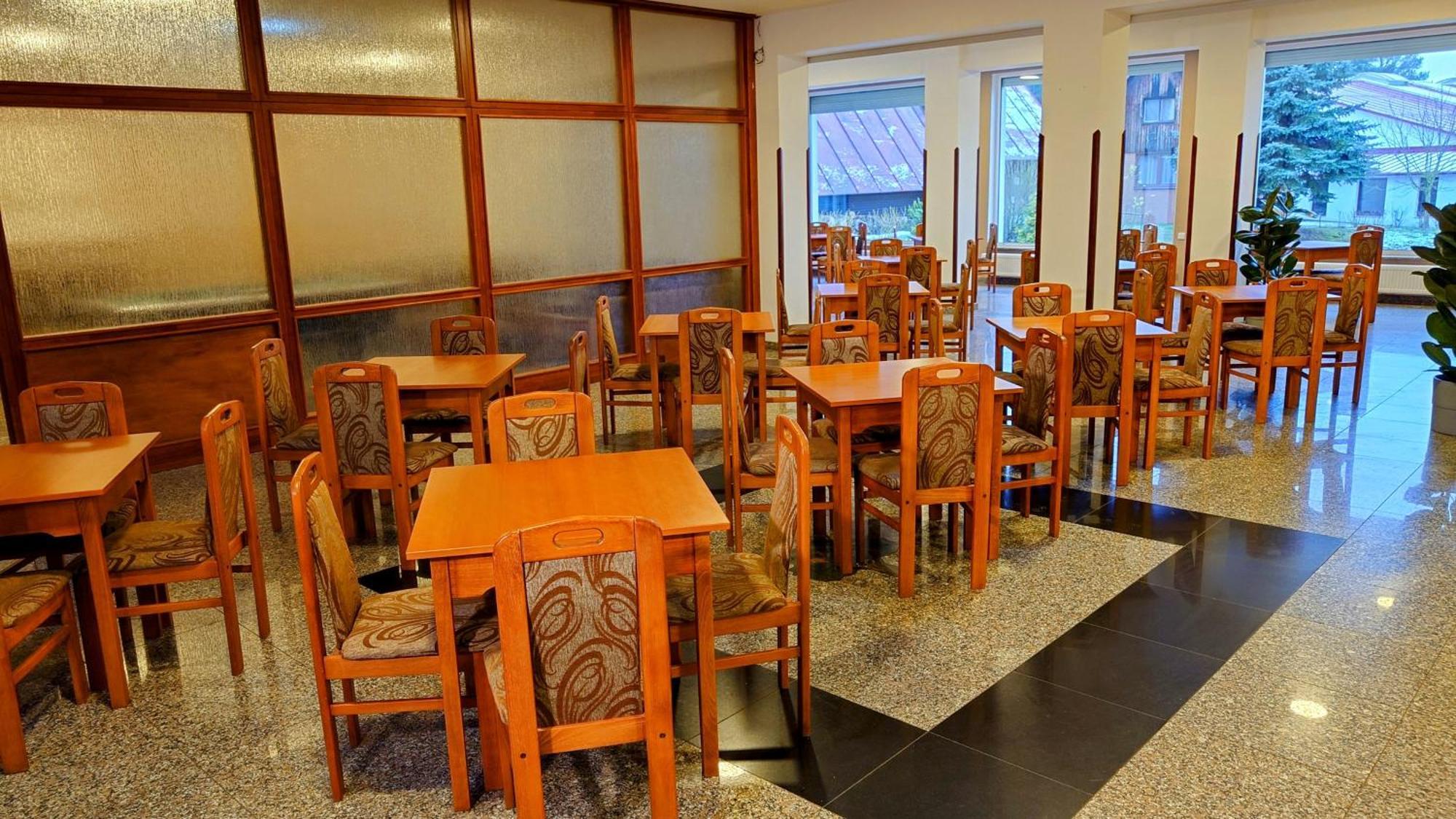 Raj Sportovni A Rekreacni Resort Branzez Knezmost ภายนอก รูปภาพ